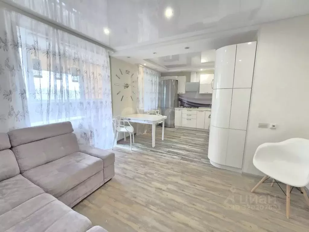 3-к кв. Вологодская область, Череповец Портовая ул., 60 (88.3 м) - Фото 1