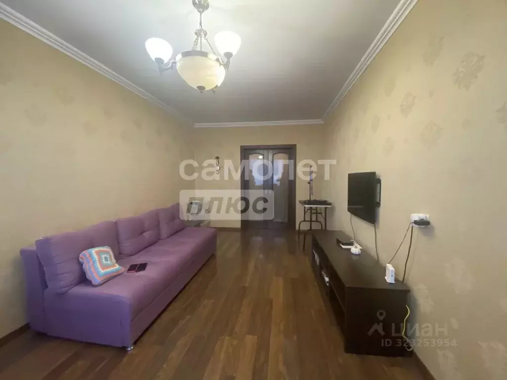 3-к кв. Орловская область, Орел наб. Дубровинского, 96 (66.2 м) - Фото 1