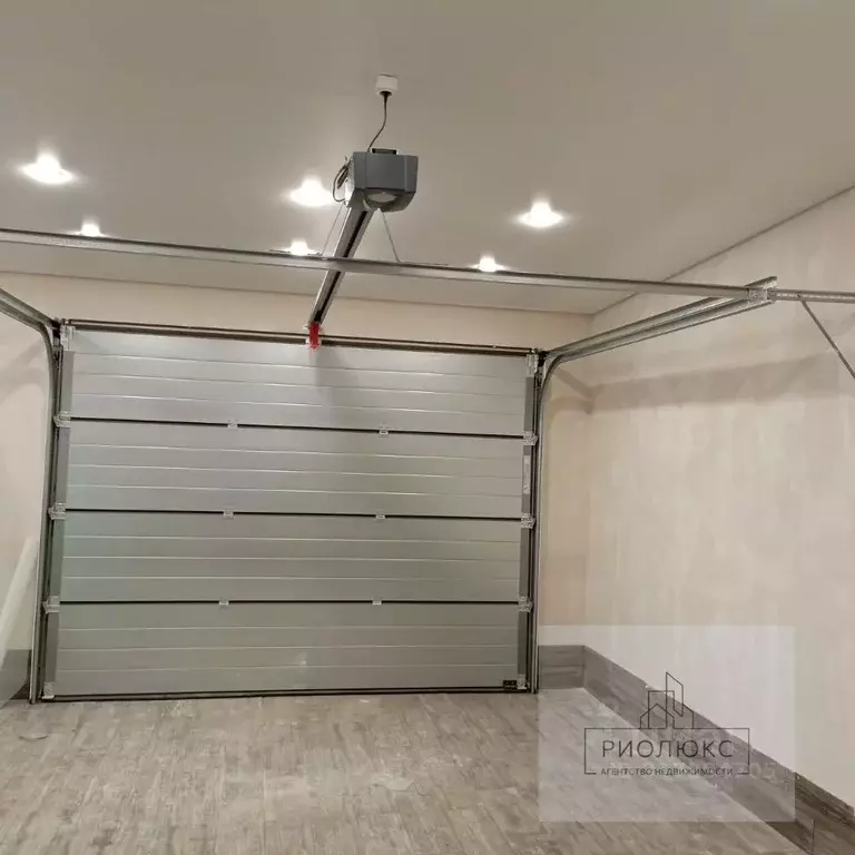 Дом в Челябинская область, Магнитогорск ул. Костромская, 10 (220 м) - Фото 2