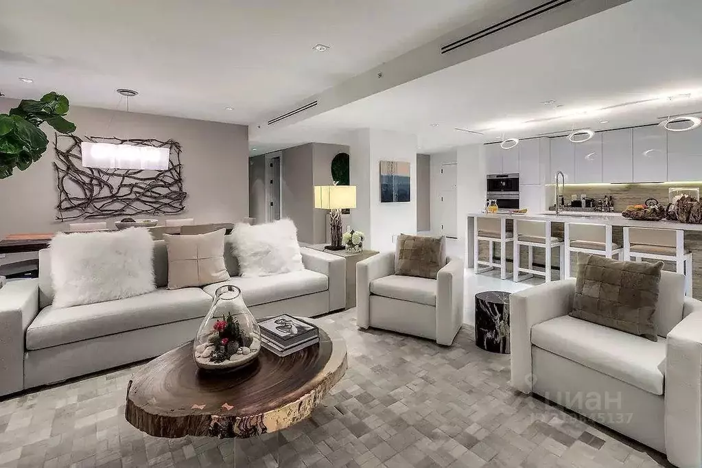 Квартира, 3 комнаты, 215 м - Фото 1