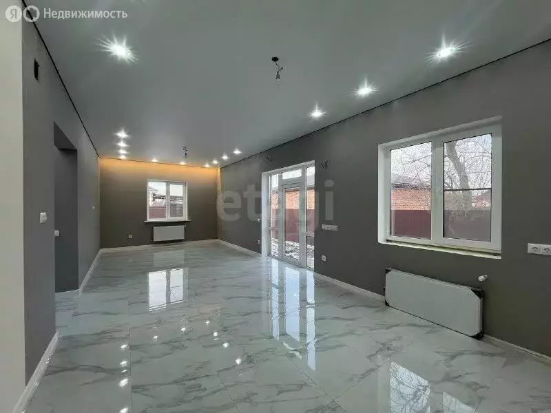 Дом в аул Старобжегокай, улица Дружбы, 12/4 (105 м) - Фото 1