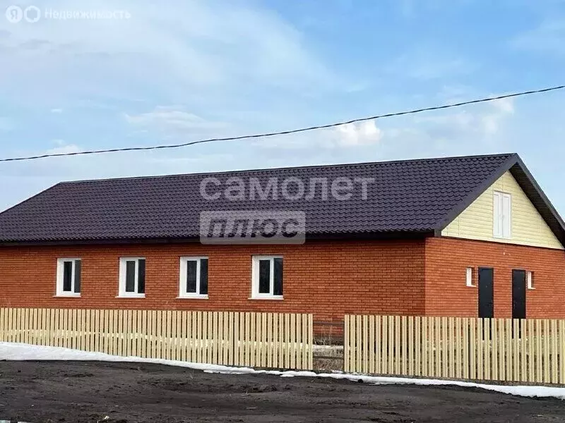 Дом в село Усть-Заостровка, Радужная улица (38.3 м) - Фото 1