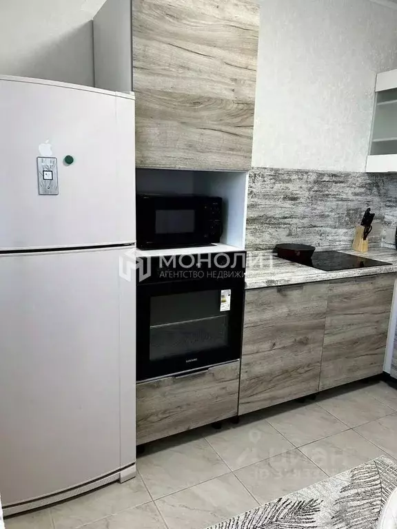 2-к кв. Белгородская область, Старый Оскол ул. Хмелева, 3 (56.0 м) - Фото 2