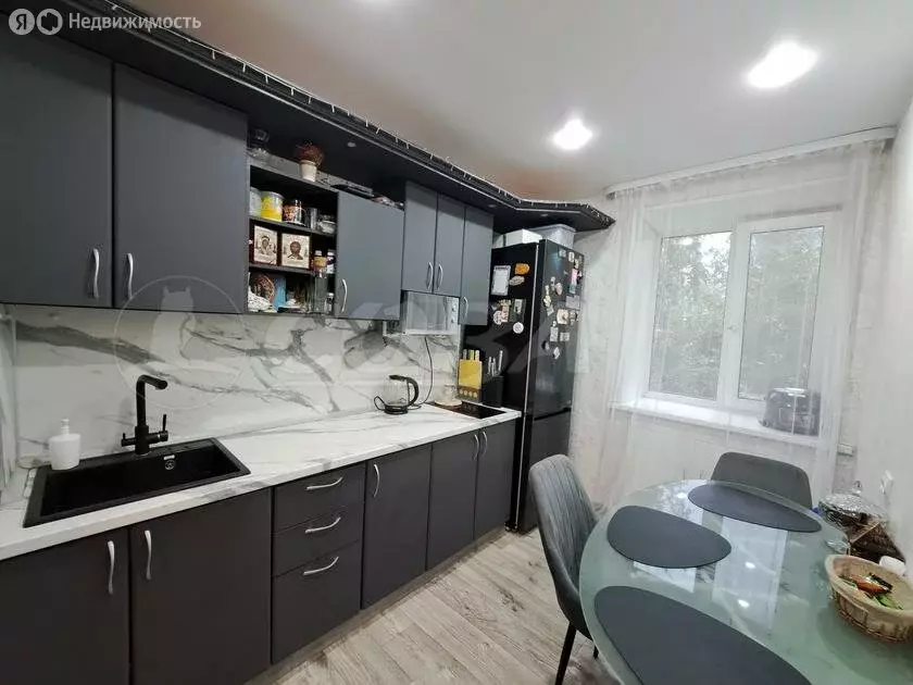 3-комнатная квартира: Тюмень, улица Демьяна Бедного, 109 (60 м) - Фото 2