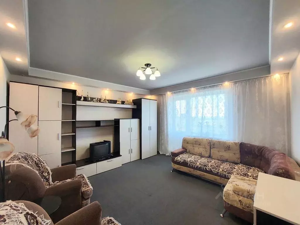 3-к кв. Пермский край, Пермь ул. Космонавта Беляева, 49А (67.0 м) - Фото 0