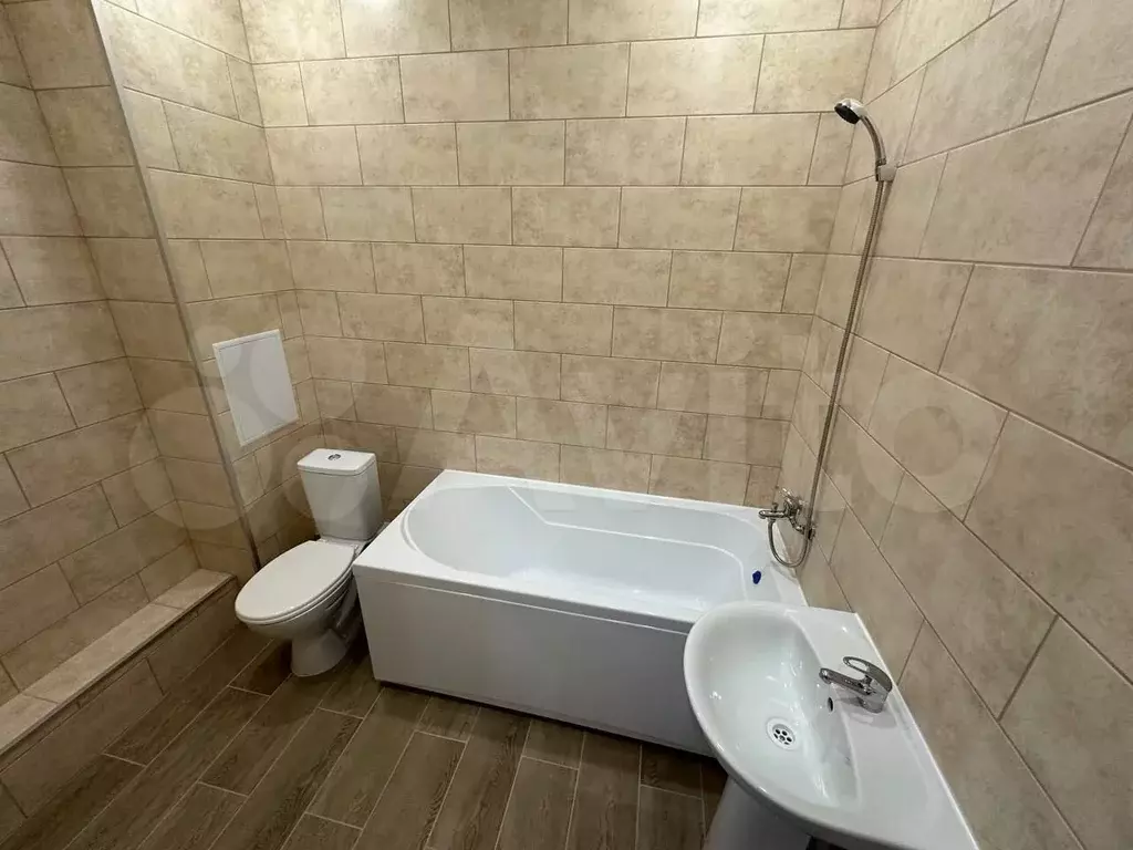 1-к. квартира, 40 м, 8/9 эт. - Фото 1
