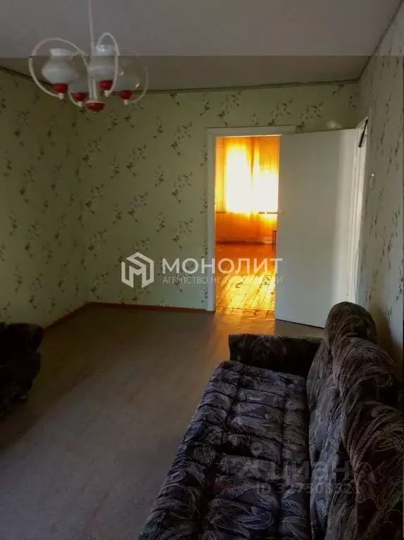 2-к кв. Белгородская область, Старый Оскол Весенний мкр, 7 (44.0 м) - Фото 2