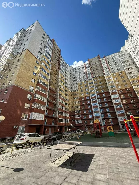2-комнатная квартира: Тюмень, улица Салтыкова-Щедрина, 58/2 (76 м) - Фото 0