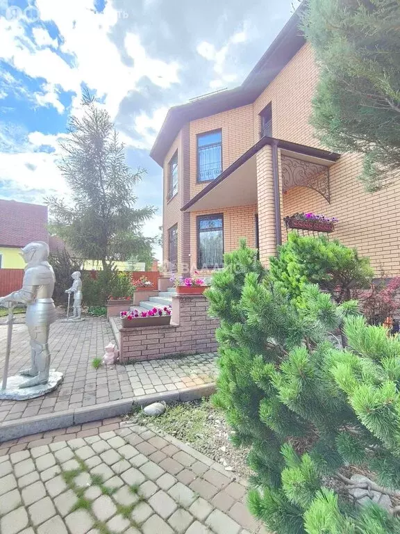 Дом в Белгород, улица имени Раздобаркина, 2А (288.4 м) - Фото 1