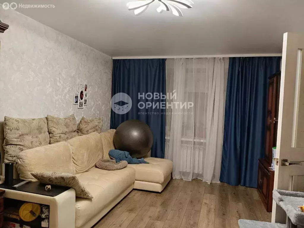 3-комнатная квартира: Екатеринбург, улица Белинского, 84 (66 м) - Фото 1