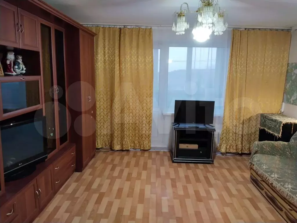 3-к. квартира, 74 м, 5/5 эт. - Фото 0