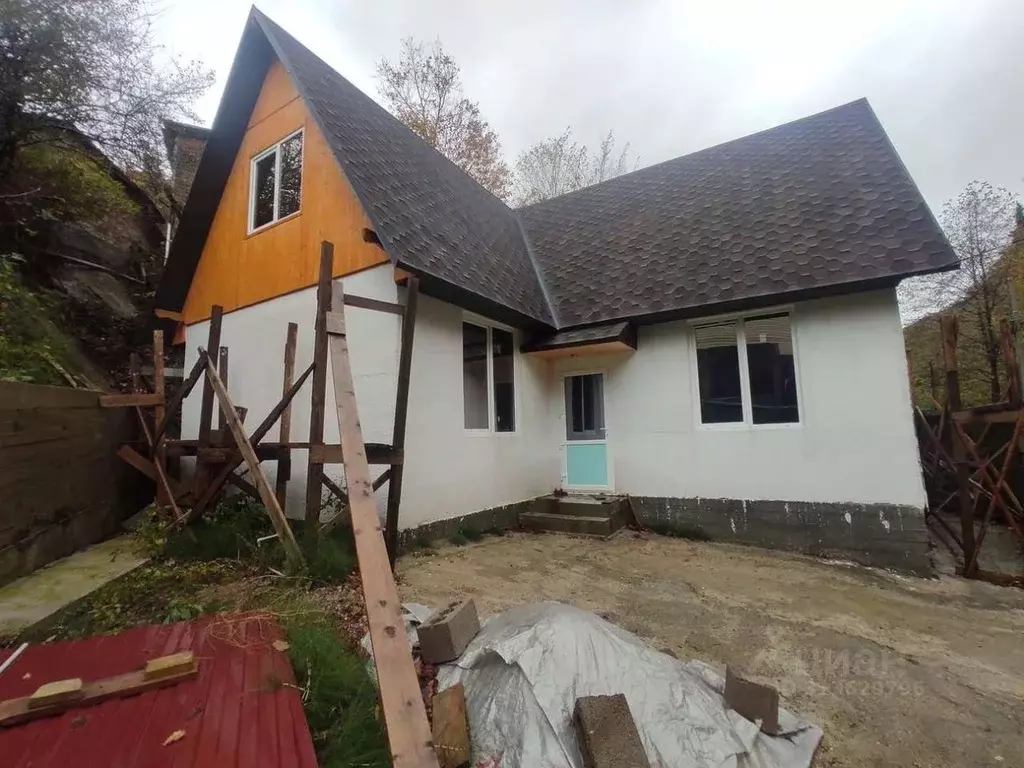 Дом в Краснодарский край, Туапсе ул. Калараша (135 м) - Фото 0