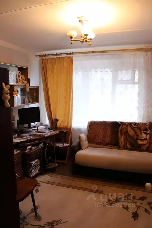 2-к кв. Калужская область, Обнинск ул. Энгельса, 11 (46.0 м) - Фото 0