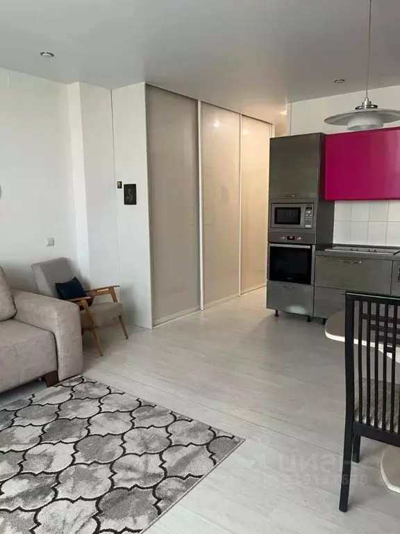Студия Красноярский край, Красноярск 6-я Полярная ул., 2А (33.6 м) - Фото 1