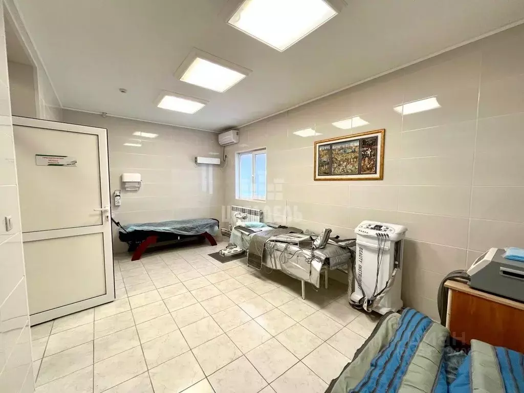 Помещение свободного назначения в Воронежская область, с. Новая Усмань ... - Фото 1