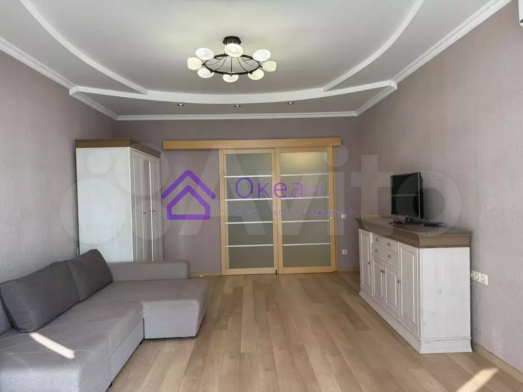 3-к. квартира, 100 м, 5/10 эт. - Фото 0