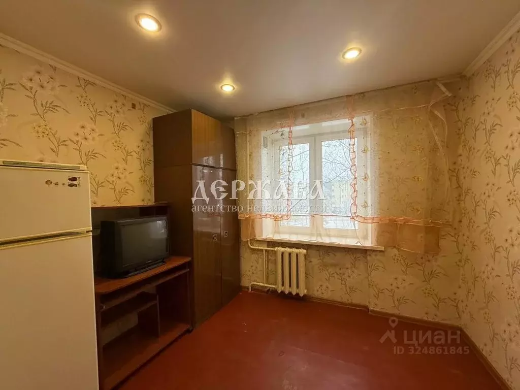 1-к кв. Белгородская область, Старый Оскол Горняк мкр, 10 (12.5 м) - Фото 2