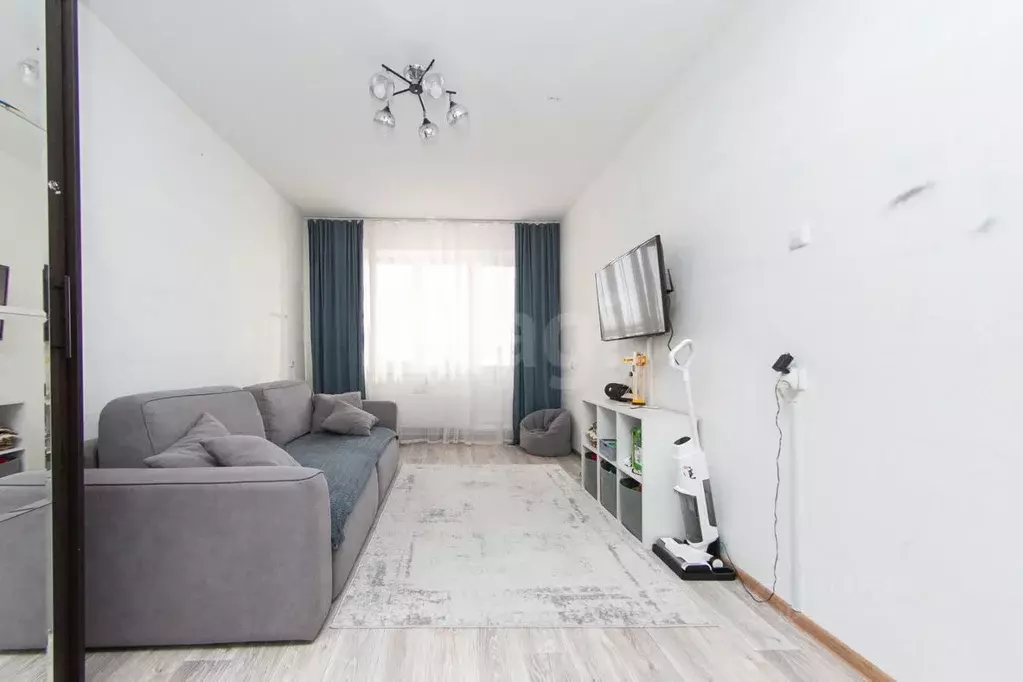 2-к кв. Томская область, Томск Речной пер., 6 (52.6 м) - Фото 1