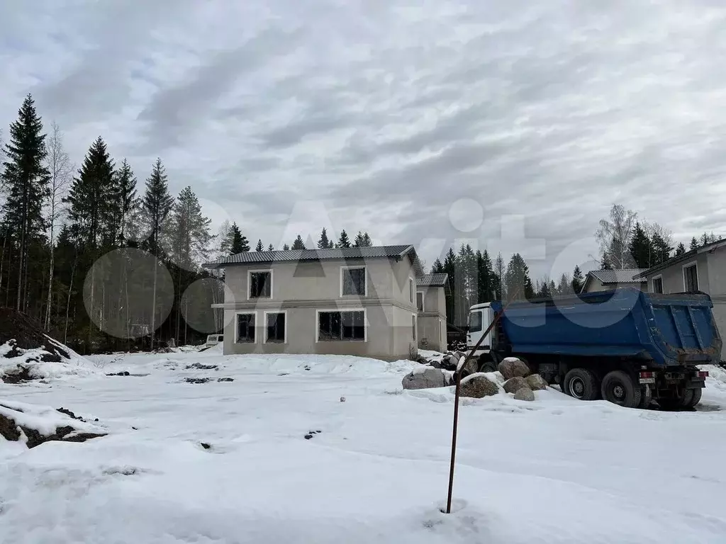 Дом 200 м на участке 10 сот. - Фото 0