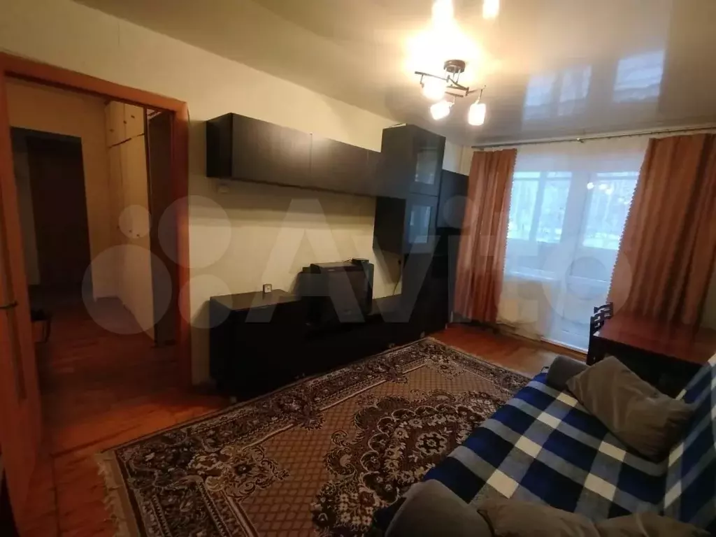 2-к. квартира, 50 м, 1/9 эт. - Фото 0