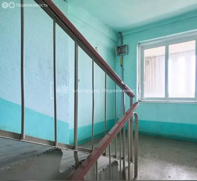 3-комнатная квартира: Томск, проспект Фрунзе, 92 (65.5 м) - Фото 1