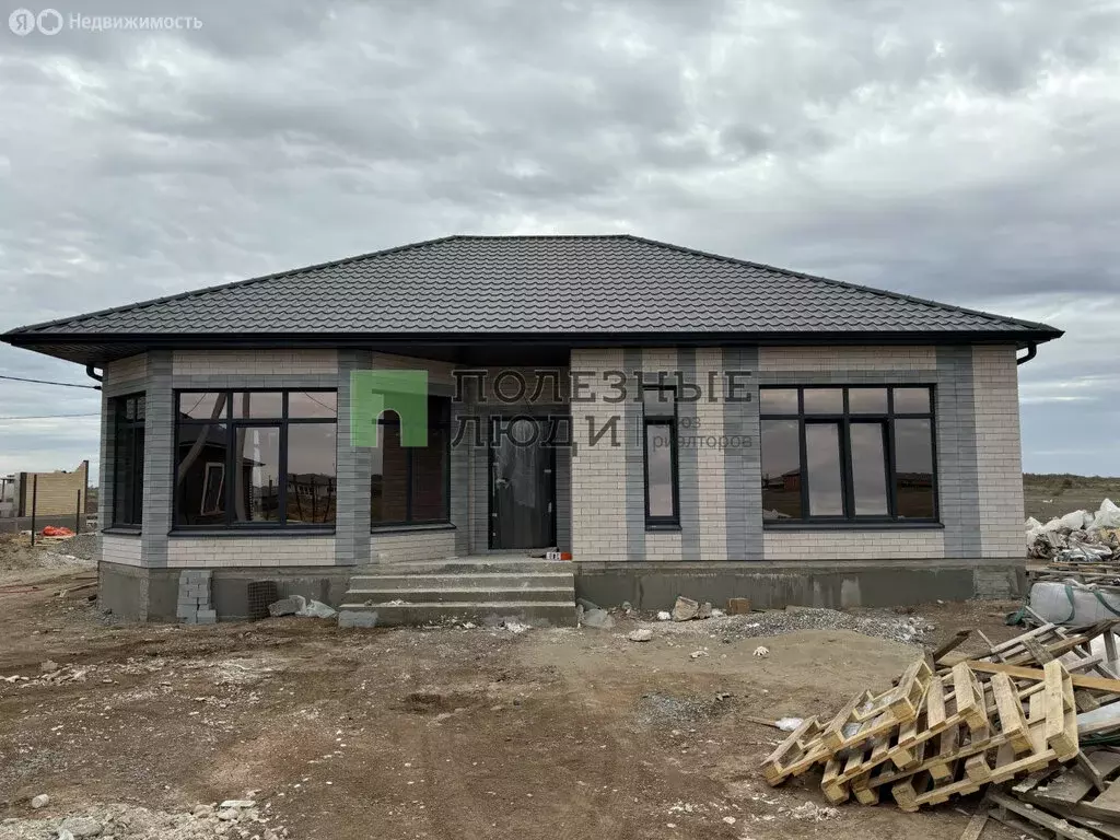 Дом в Три Протока, Молодёжная улица, 3 (120 м) - Фото 1