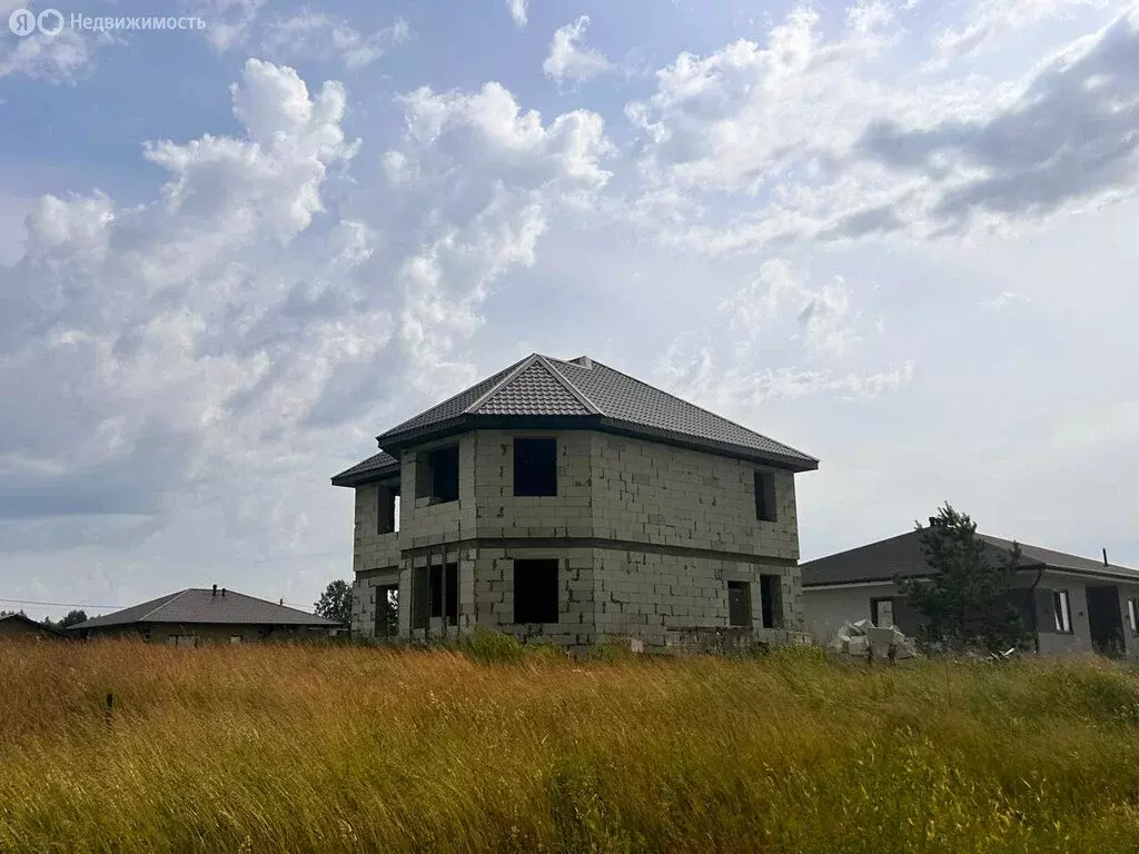 Дом в село Фирсово, микрорайон Рощино, Арбатская улица (145.3 м) - Фото 0