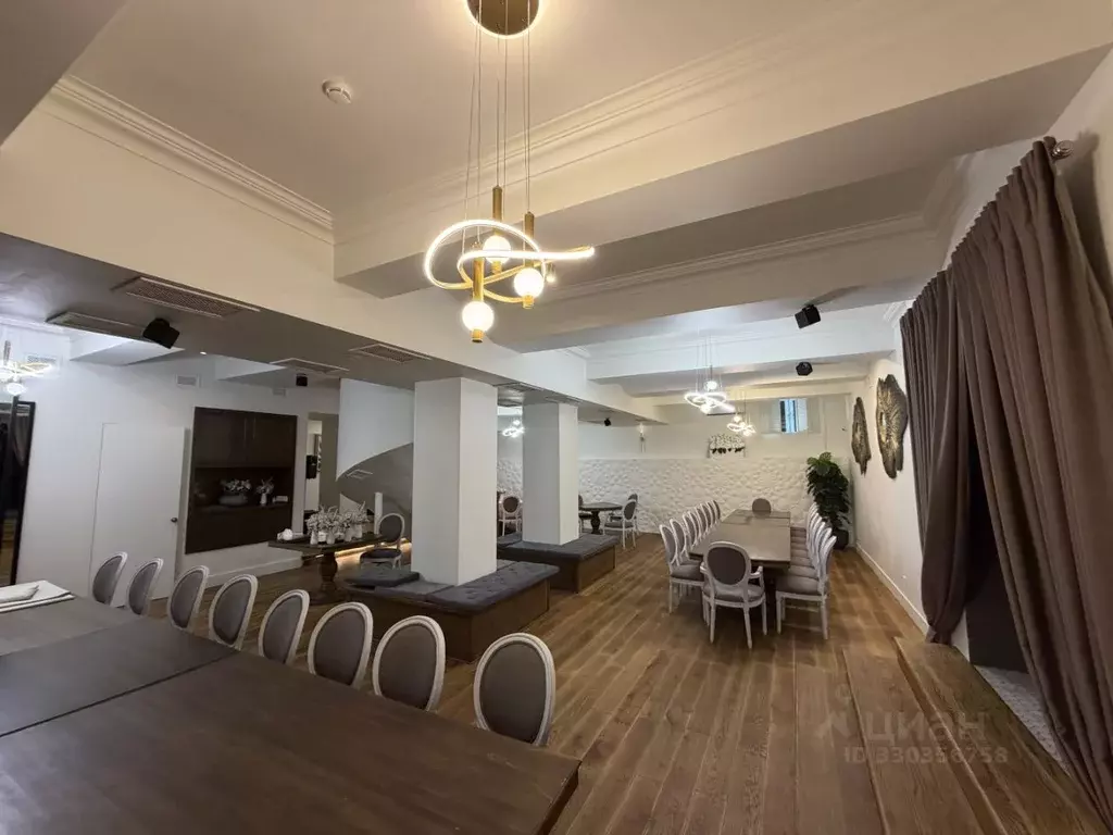 Помещение свободного назначения в Москва Бережковская наб., 12 (700 м) - Фото 1