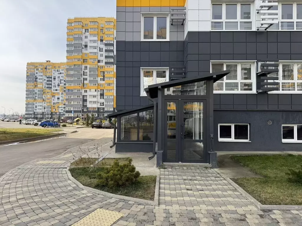 Торговая площадь в Краснодарский край, Краснодар ул. Имени 75-летия ... - Фото 1