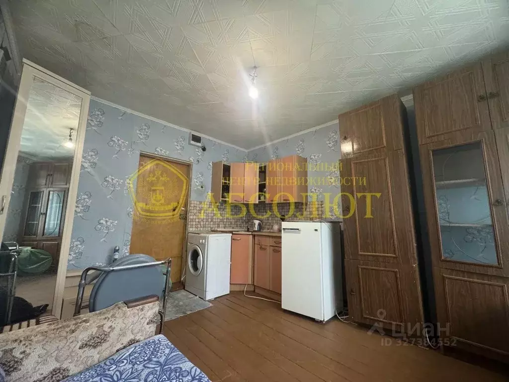 Комната Свердловская область, Ревда ул. Карла Либкнехта, 33 (12.8 м) - Фото 1