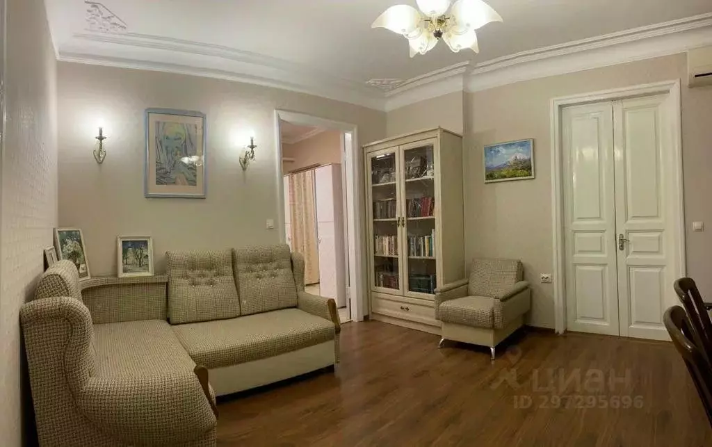 Дом в Краснодарский край, Ейск ул. Сергея Романа (80 м) - Фото 1