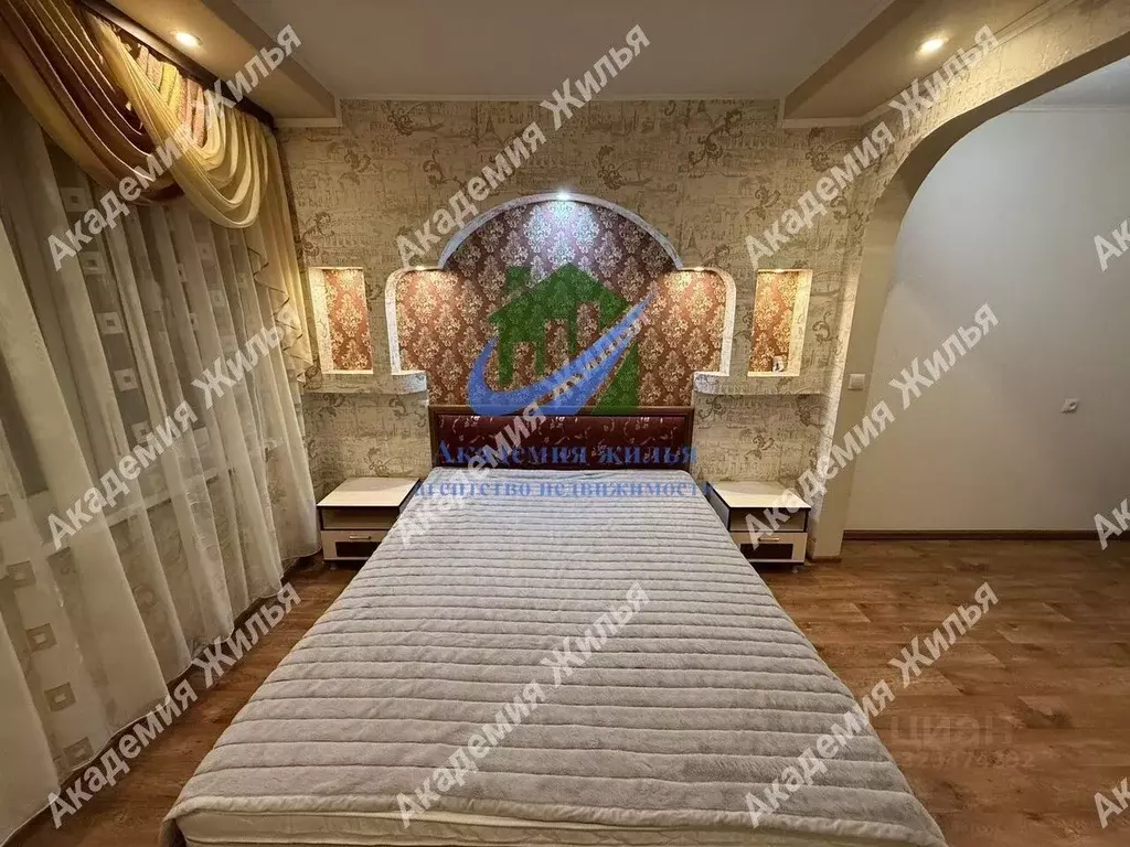 3-к кв. Оренбургская область, Орск Новый город мкр, ул. Юлиуса Фучика, ... - Фото 2