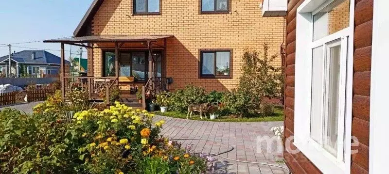 Дом в Тюменская область, Тюмень проезд Алуштинский, 13 (193 м) - Фото 1