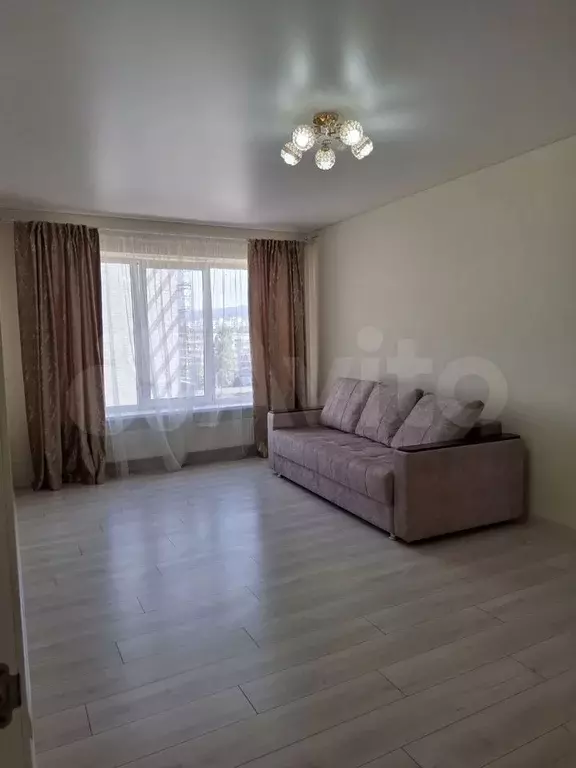 1-к. квартира, 50 м, 7/10 эт. - Фото 1