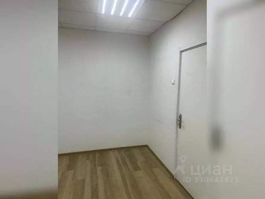 Офис в Коми, с. Усть-Цильма ул. Новый Квартал, 1Б (16 м) - Фото 1