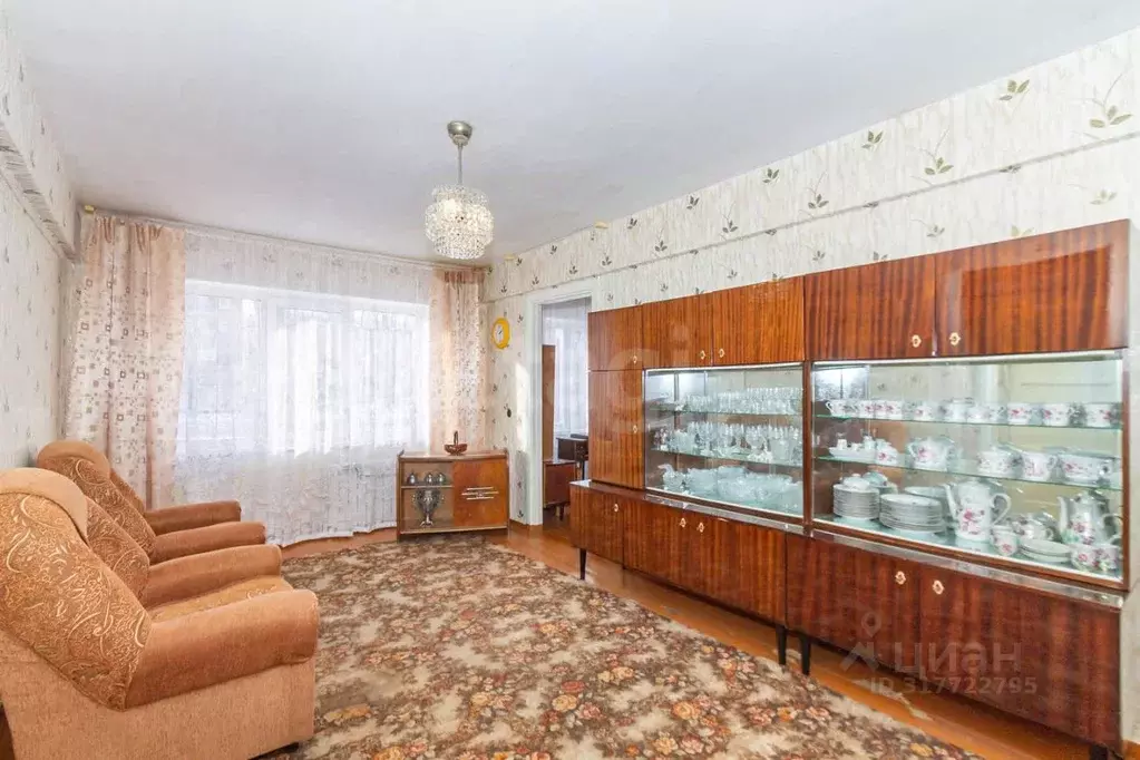 3-к кв. Омская область, Омск Нефтезаводская ул., 36 (55.0 м) - Фото 0
