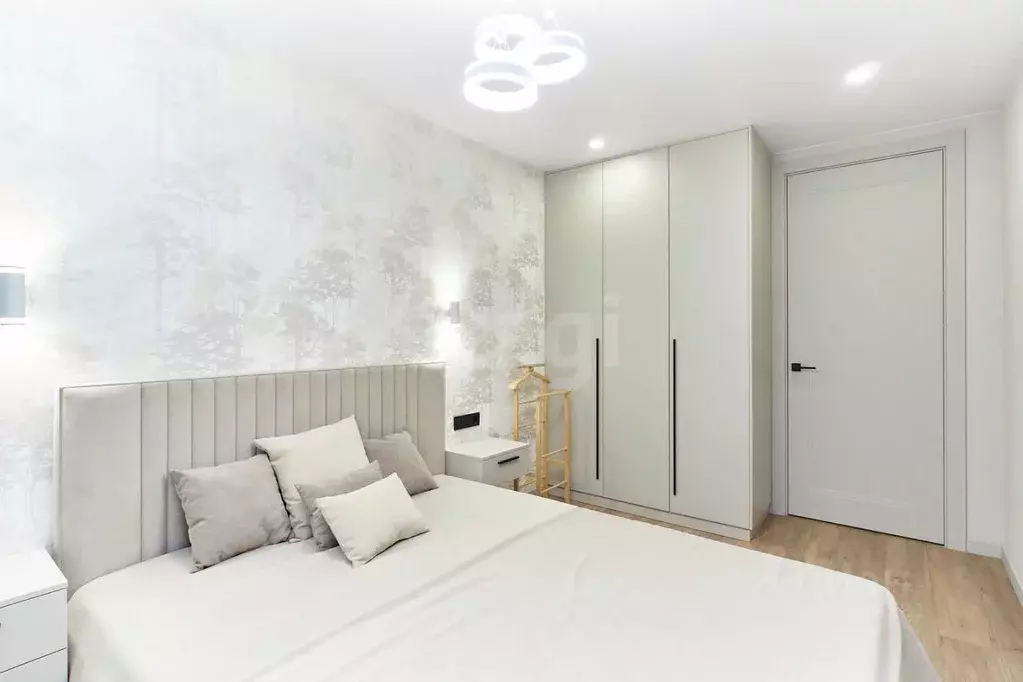 2-к кв. Тюменская область, Тюмень Профсоюзная ул., 79 (43.7 м) - Фото 1