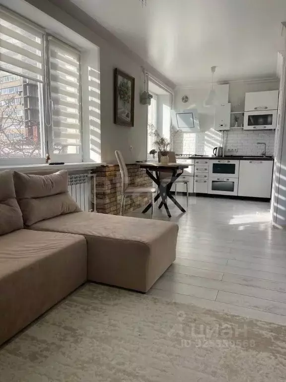 2-к кв. Крым, Симферополь ул. Молодых Подпольщиков (40.0 м) - Фото 1