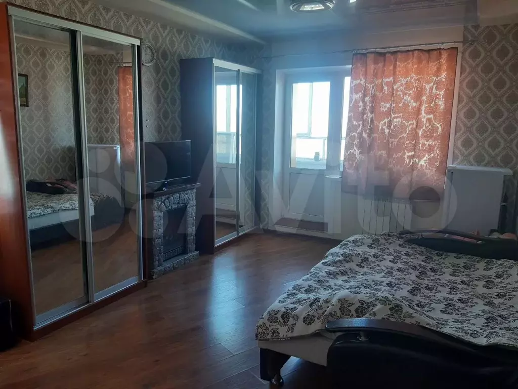 Комната 21 м в 4-к., 5/5 эт. - Фото 1