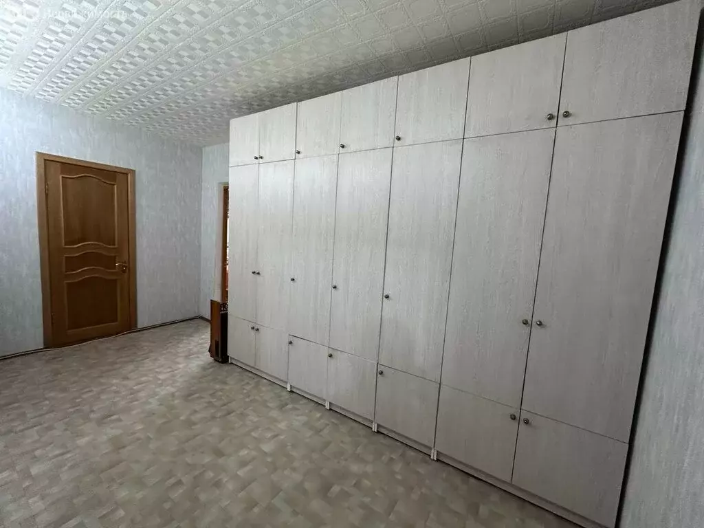 2-комнатная квартира: Вязьма, улица Покровского, 3А (74.4 м) - Фото 0