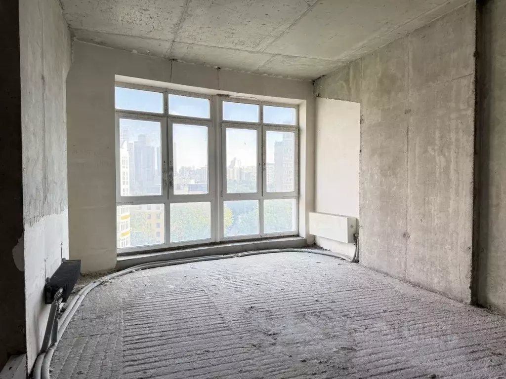 3-к кв. Москва Староволынская ул., 12к4 (167.5 м) - Фото 1