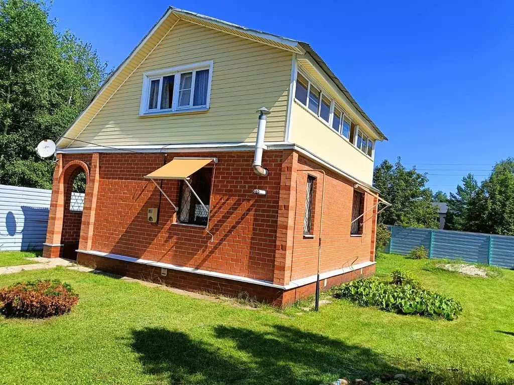 Дом в Рязанская область, Спасский муниципальный округ, с. Ярустово  ... - Фото 2