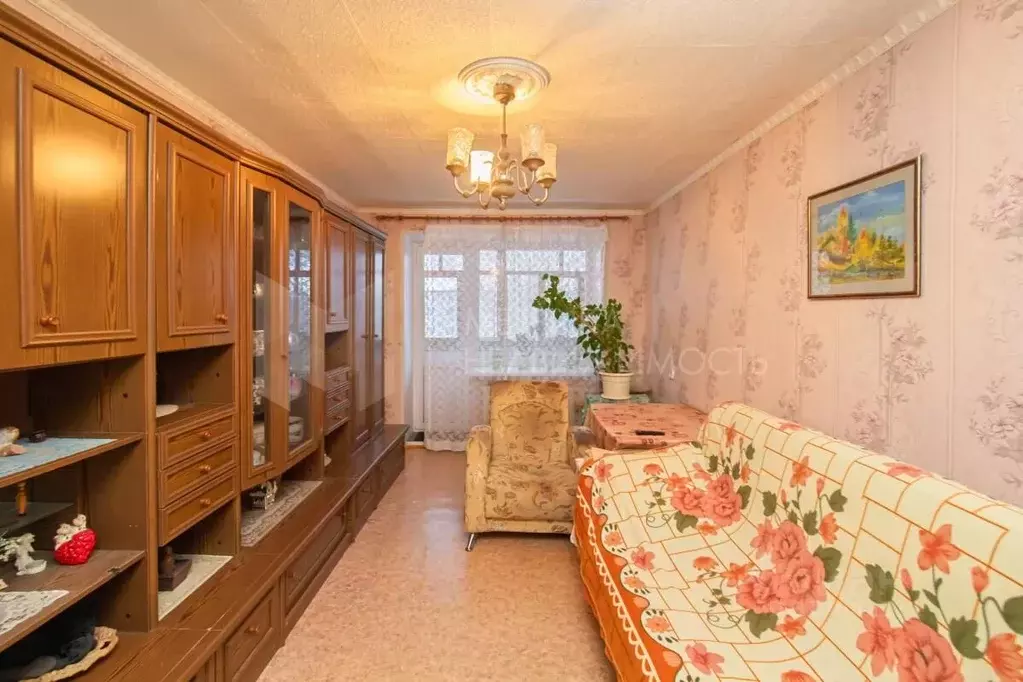 3-к кв. Тюменская область, Тюмень ул. Белинского, 24 (59.1 м) - Фото 1