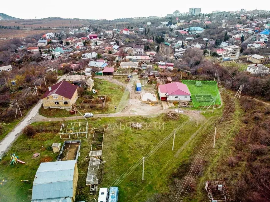 Участок в Крым, Ялта городской округ, Краснокаменка пгт ул. Имени ... - Фото 1