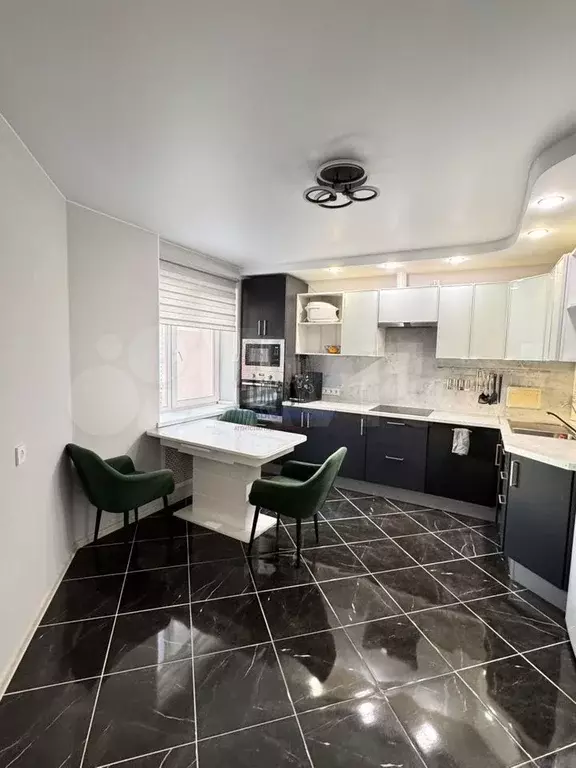 2-к. квартира, 70 м, 12/16 эт. - Фото 1