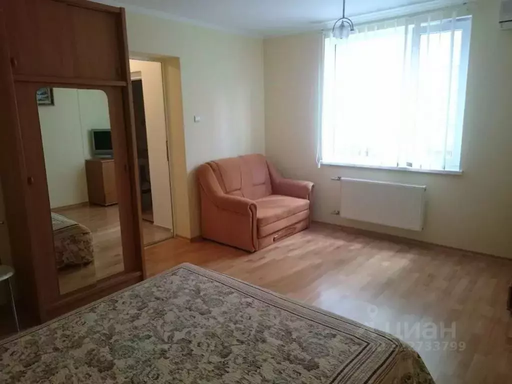 1-к кв. Крым, Феодосия ул. Семашко, 33 (50.0 м) - Фото 2