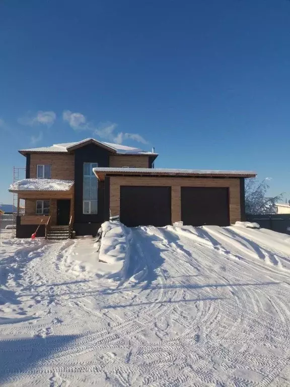 Дом в Саха (Якутия), Якутск Марха мкр, ул. Олега Кошевого, 50к1 (270 ... - Фото 1