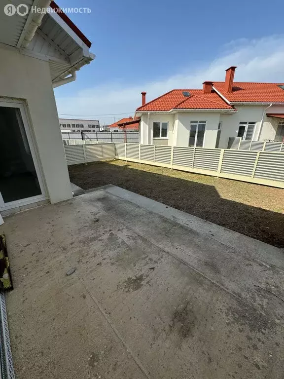 Дом в Сакский район, село Уютное (60 м) - Фото 1