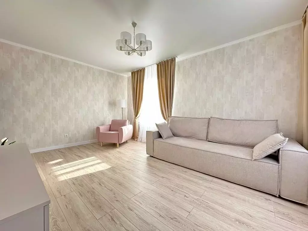 2-к кв. Оренбургская область, Оренбург просп. Победы, 155А (57.0 м) - Фото 0