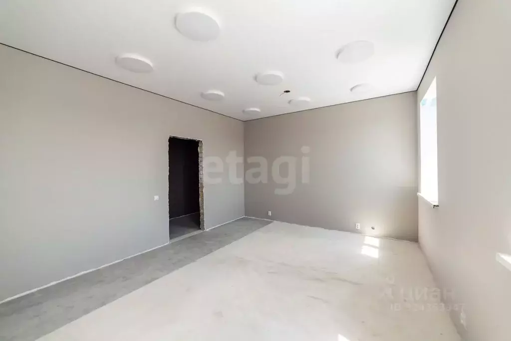 Помещение свободного назначения в Курганская область, Курган просп. ... - Фото 1